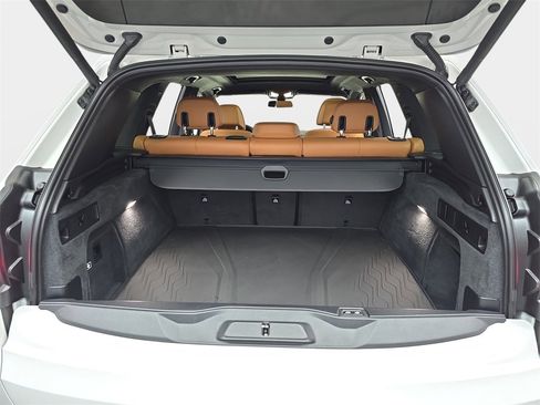 Used 2023 BMW X5 xDrive45e w/ Executive Package image 15