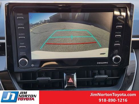 Used 2021 Toyota Corolla LE image 20