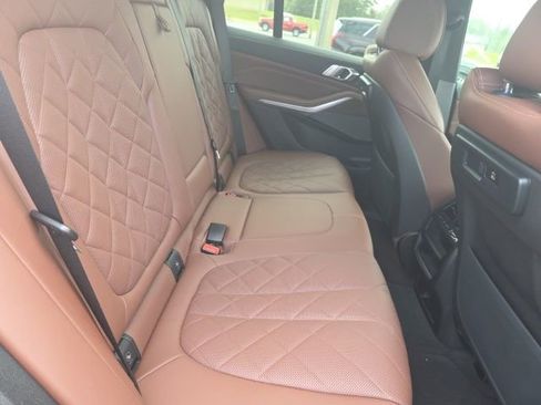 Used 2023 BMW X5 xDrive40i w/ Premium Package image 13