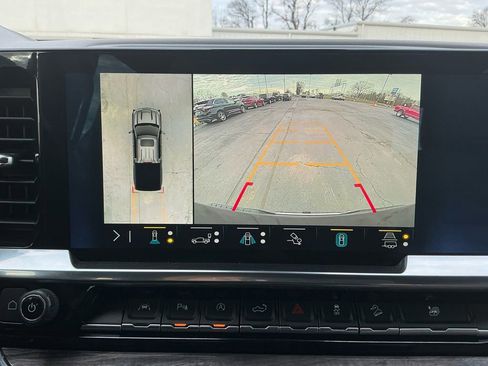 Used 2023 Chevrolet Silverado 1500 LTZ image 26