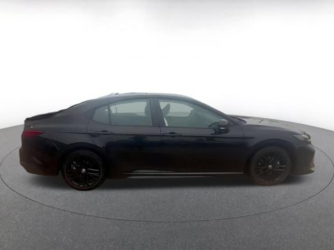 Used 2026 Toyota Camry SE FWD image 15