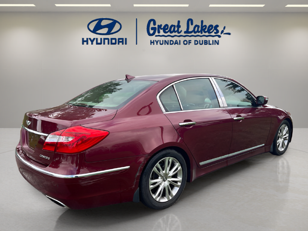 Used 2013 Hyundai Genesis 3.8 w/ Premium Pkg RWD image 5