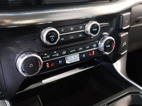 Used 2022 Ford F150 Lariat w/ Trailer Tow Package image 7