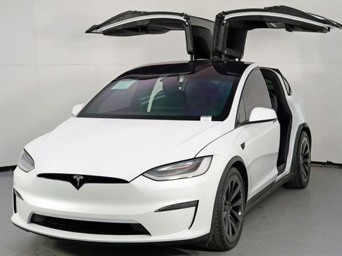 Used 2023 Tesla Model X image 49