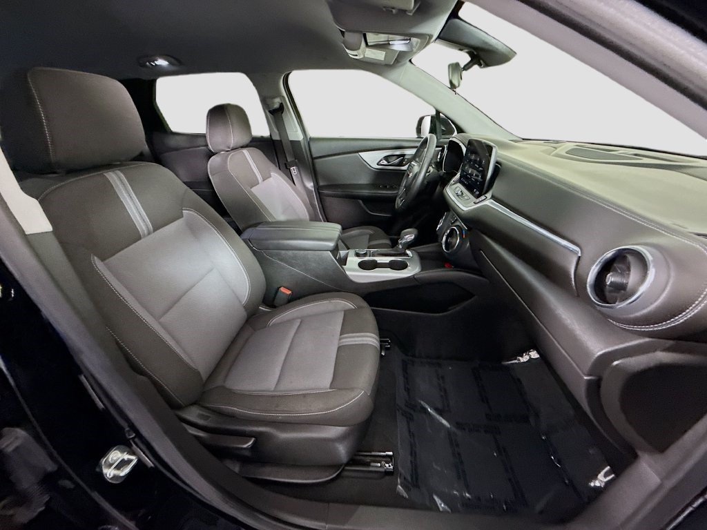 Used 2023 Chevrolet Blazer LT FWD image 28