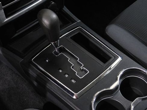 Used 2010 Dodge Charger AWD image 36