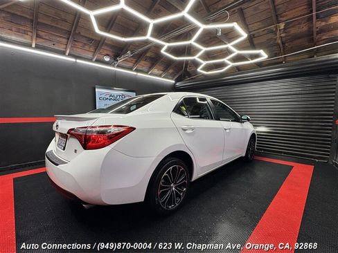 Used 2016 Toyota Corolla S image 3