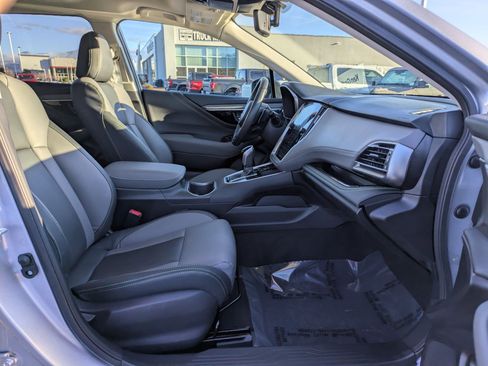 Used 2024 Subaru Outback Onyx Edition image 31