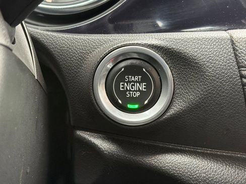 Used 2021 Buick Encore GX Essence w/ Advanced Technology Package FWD image 23
