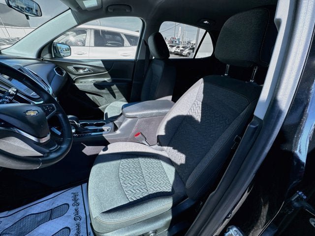 Used 2024 Chevrolet Equinox LT AWD/4WD image 16