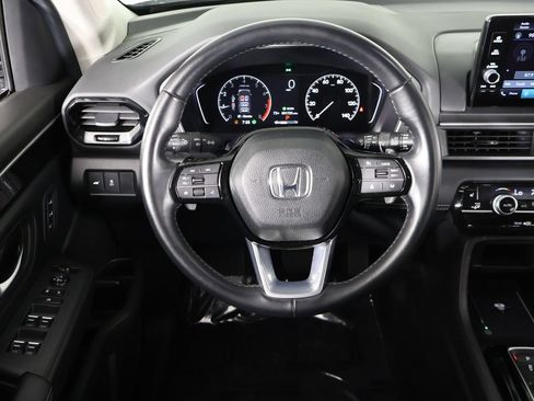 Used 2025 Honda Pilot EX-L image 36