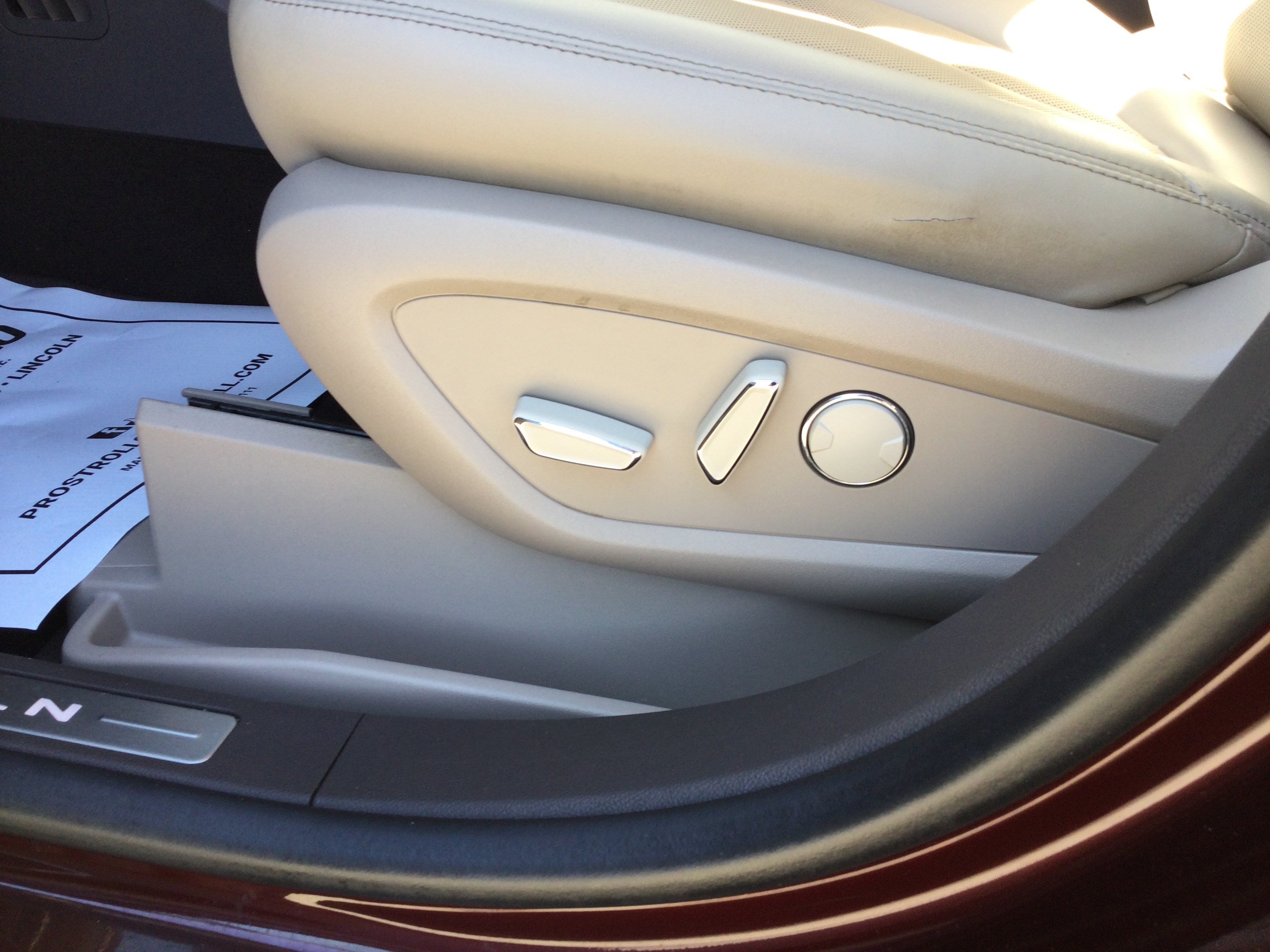 Used 2022 Lincoln Nautilus Reserve AWD/4WD image 13