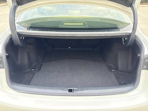 Used 2015 Lexus IS 250 RWD image 10