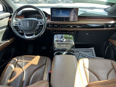 Certified 2022 Lincoln Nautilus Reserve AWD/4WD image 18