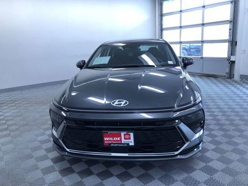 Used 2025 Hyundai Sonata SEL FWD image 15