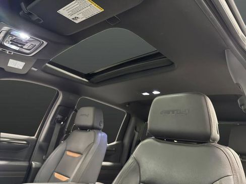 Used 2023 GMC Sierra 1500 AT4 w/ Technology Package image 7