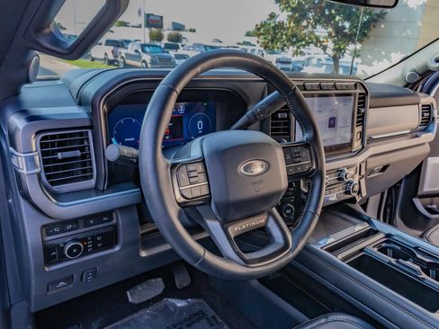 Used 2024 Ford F250 Platinum w/ FX4 Off-Road Package AWD/4WD image 17