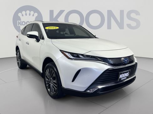 Used 2022 Toyota Venza XLE AWD/4WD image 10