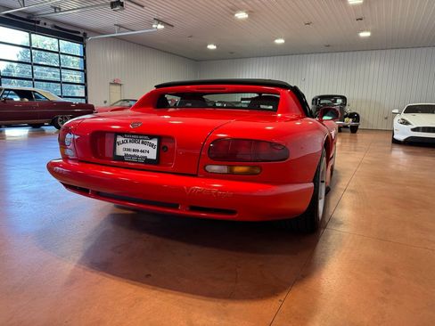 Used 1994 Dodge Viper RT/10 image 13