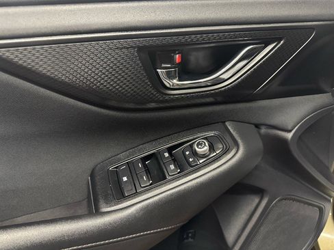 Used 2022 Subaru Outback Premium image 11