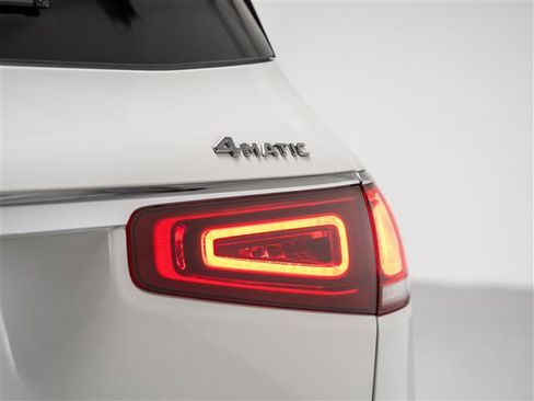 Used 2022 Mercedes-Benz GLS 450 4MATIC image 33