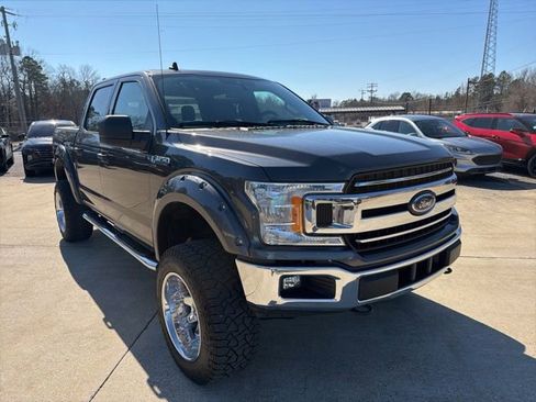 Used 2020 Ford F150 XLT image 3