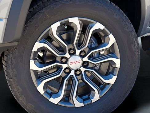 New 2026 GMC Canyon Denali image 2