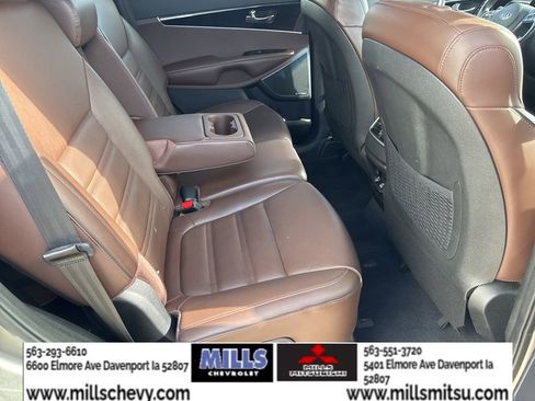 Used 2019 Kia Sorento SX w/ SX Touring Package AWD/4WD image 16