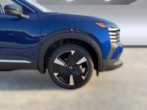 New 2026 Nissan Kicks SR w/ Cold Weather Package image 10