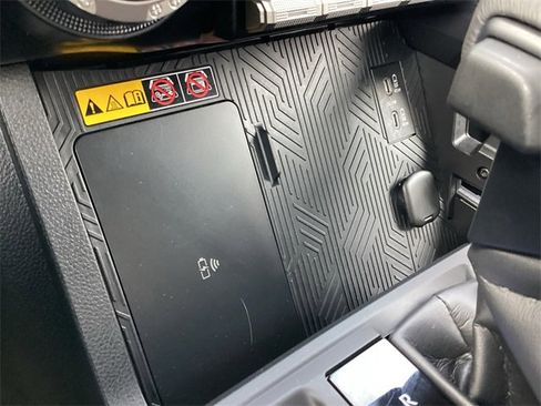 Certified 2025 Toyota Tacoma TRD Off-Road image 24