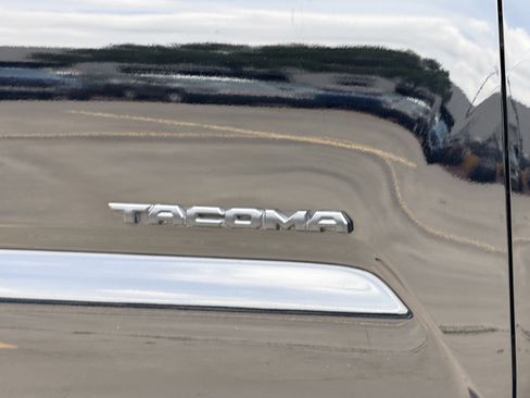 Used 2023 Toyota Tacoma 4x4 Double Cab w/ Trail Edition image 4