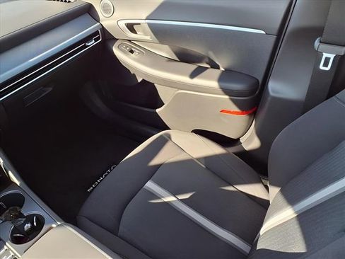 New 2025 Hyundai Sonata SE FWD image 13