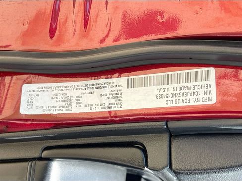 Used 2022 Jeep Grand Cherokee Laredo X image 30