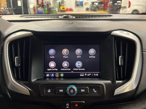 Used 2024 GMC Terrain SLE w/ Driver Convenience Package image 21