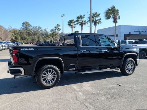 New 2026 Chevrolet Silverado 2500 LTZ w/ LTZ Convenience Package AWD/4WD image 3
