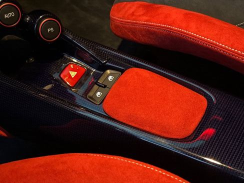 Used 2019 Ferrari 488 Pista Coupe image 24