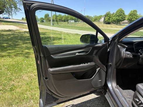 Used 2019 Cadillac XT5 Luxury AWD/4WD image 10