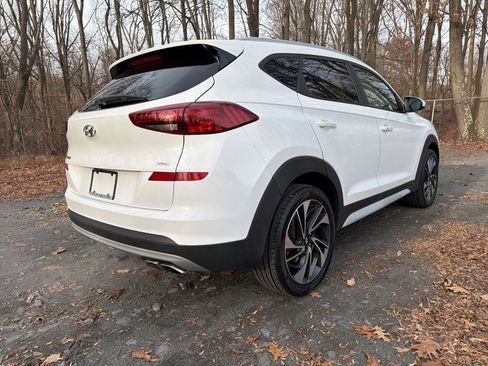 Used 2019 Hyundai Tucson Sport image 3