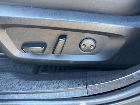 Used 2022 Mitsubishi Outlander SEL image 10