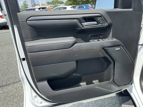 Used 2023 GMC Sierra 1500 AT4 image 16