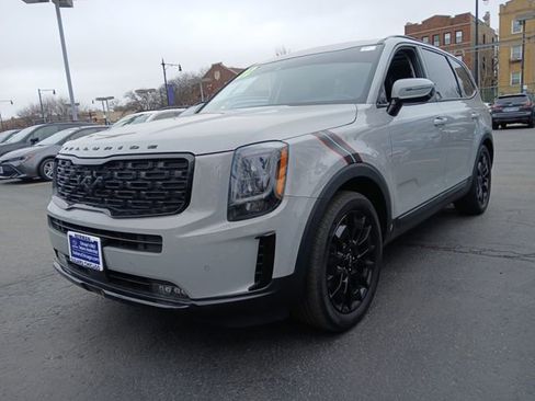 Used 2022 Kia Telluride SX w/ Nightfall Edition Package image 6