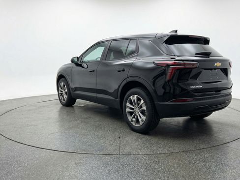 Used 2025 Chevrolet Equinox LT image 6