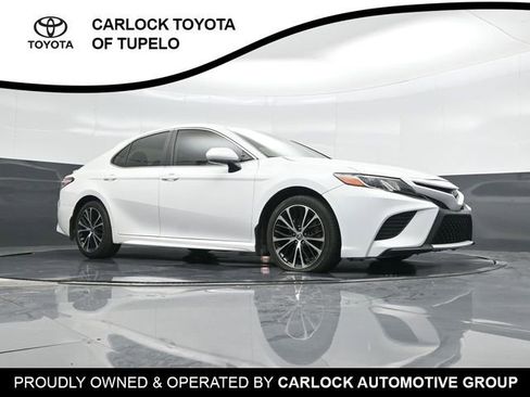 Used 2020 Toyota Camry SE FWD image 29