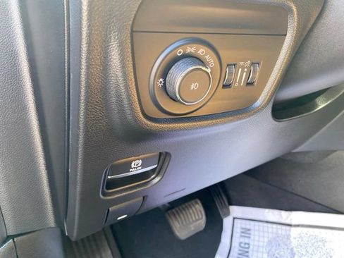 Used 2022 Jeep Grand Cherokee Summit w/ Adv Protech Group IV AWD/4WD image 20