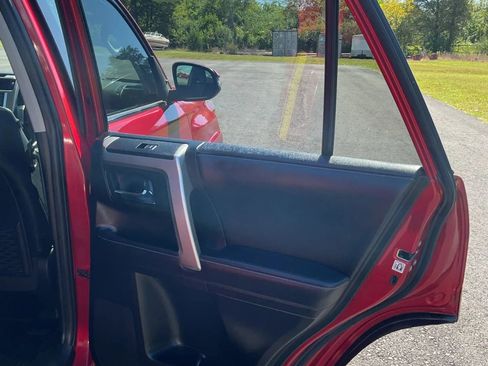Used 2020 Toyota 4Runner Limited image 45
