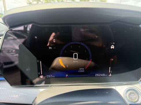 Used 2025 Chevrolet Trax LT image 37