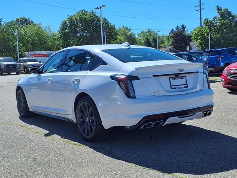 Used 2023 Cadillac CT5 V w/ Platinum Package AWD/4WD image 7