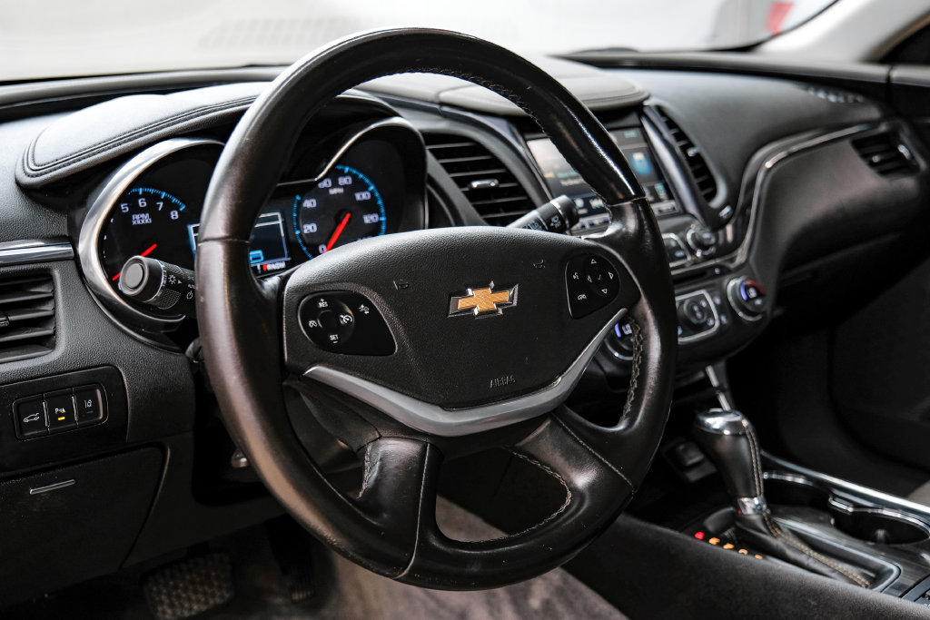 Used 2016 Chevrolet Impala LTZ FWD image 19