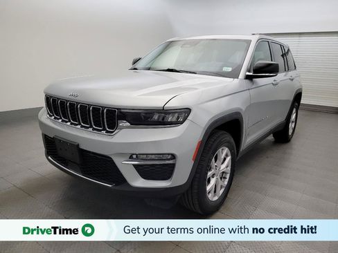 Used 2022 Jeep Grand Cherokee Limited RWD image 1
