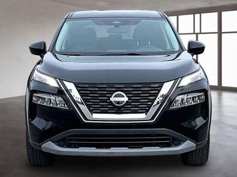 Used 2023 Nissan Rogue SV image 4